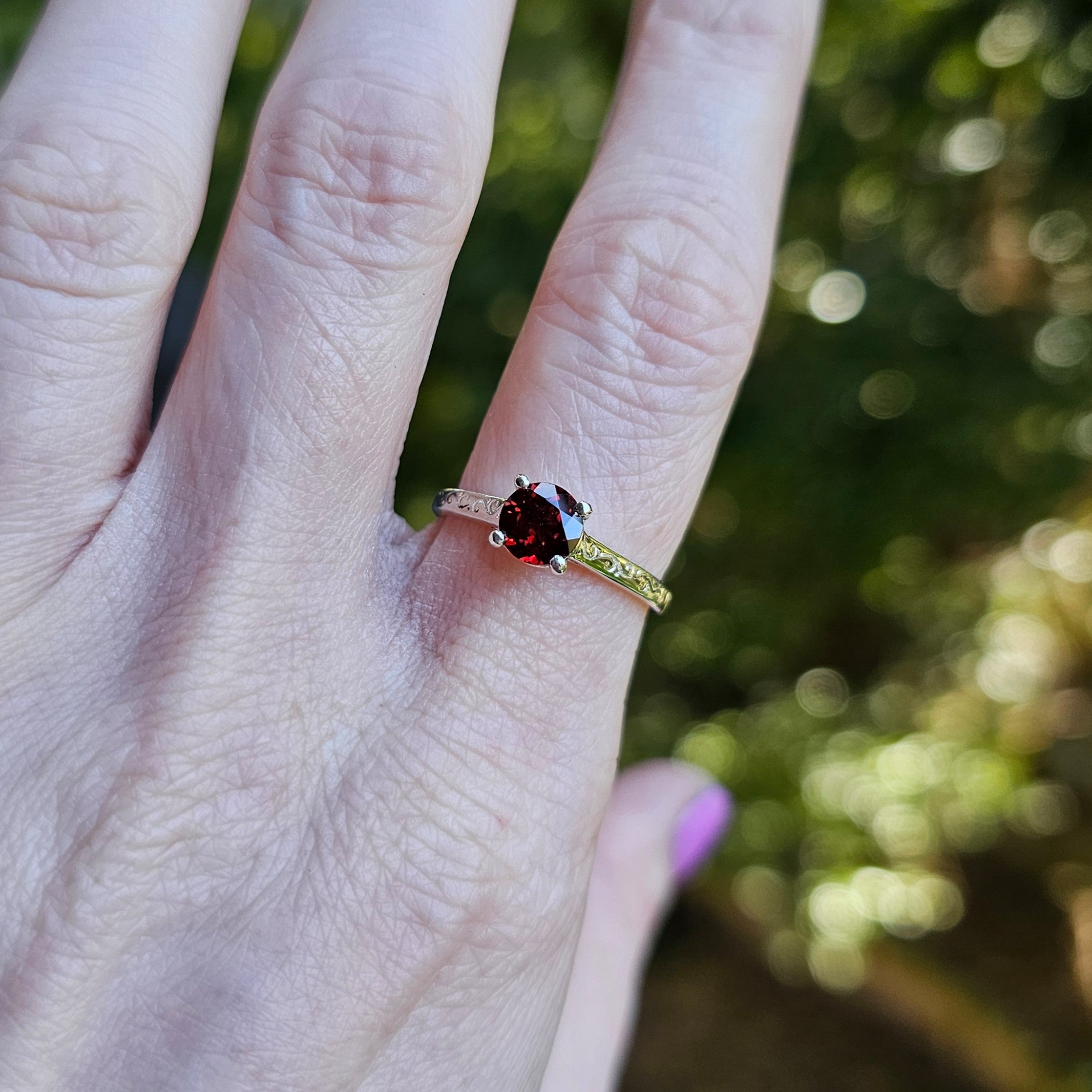 Lucida Ring with Garnet