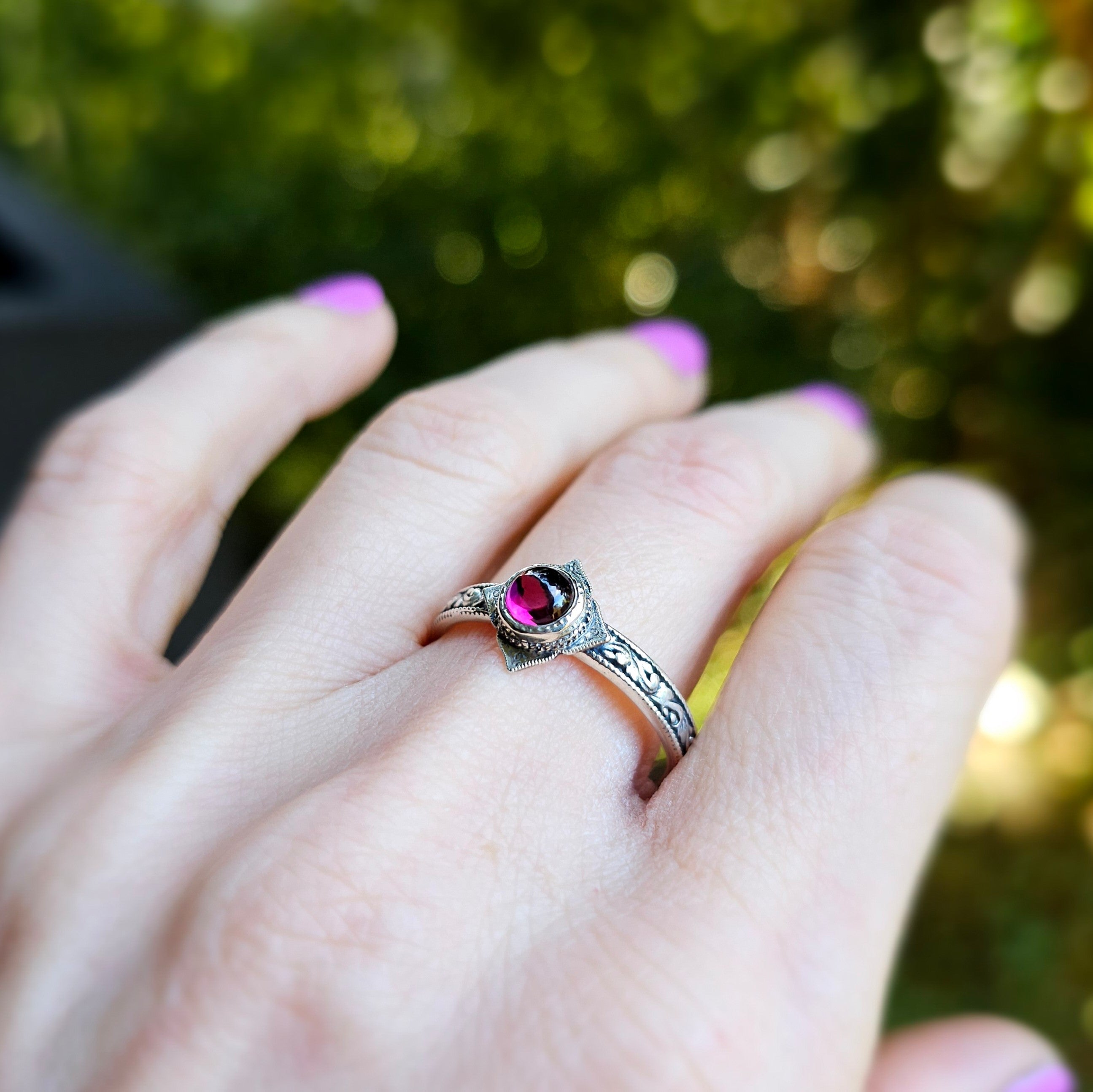 Aretuza Ring with Rhodolite Garnet