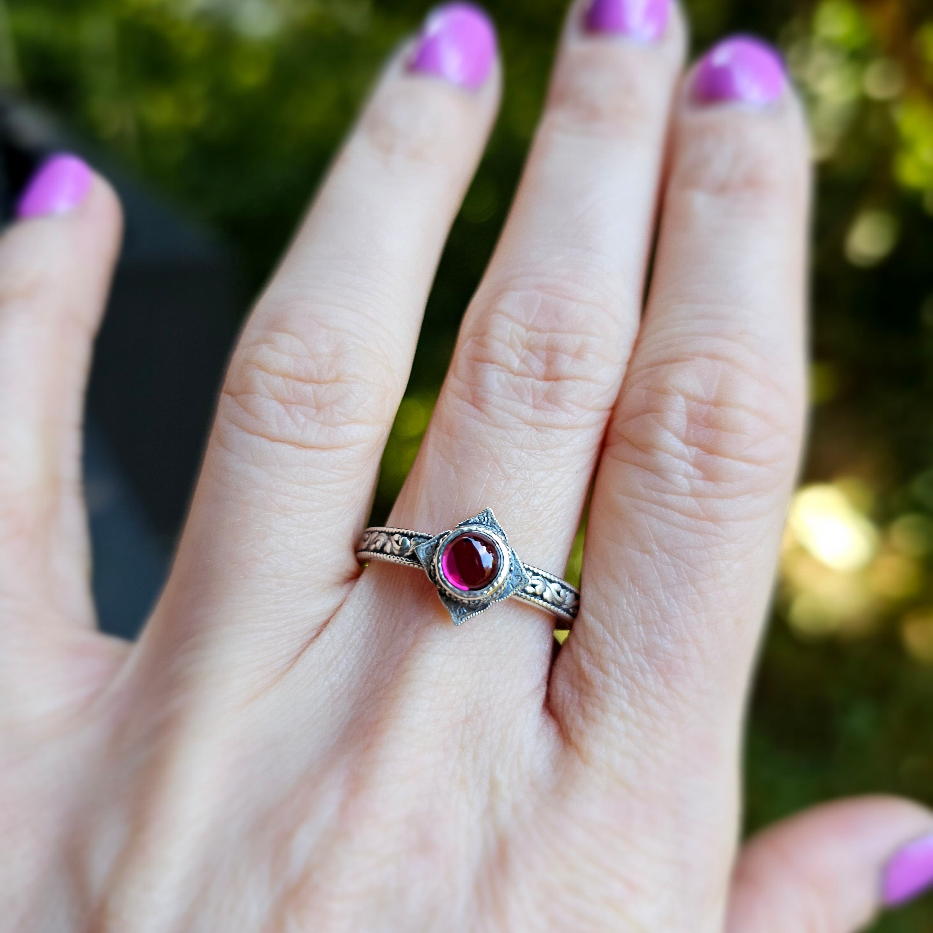Aretuza Ring with Rhodolite Garnet
