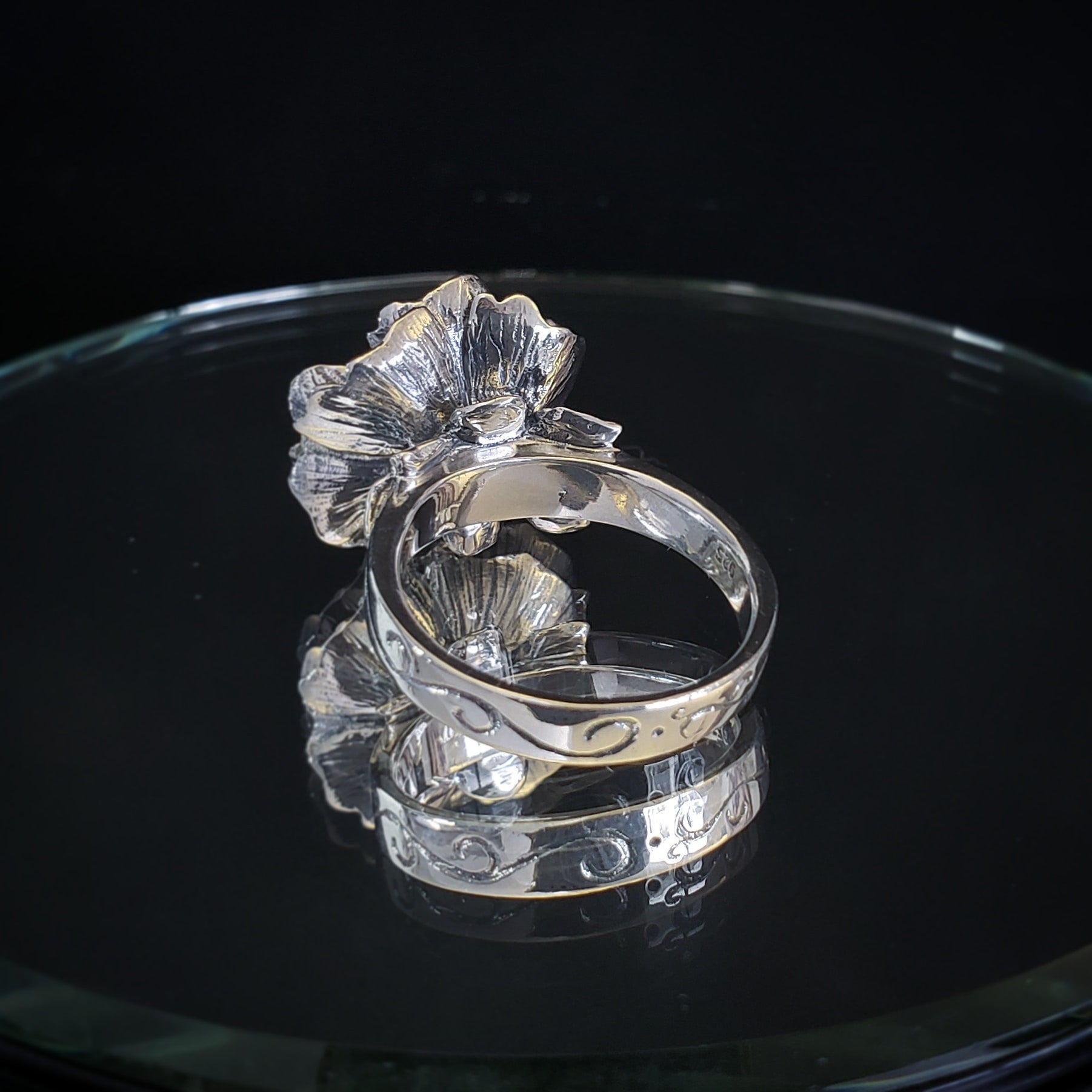 Flower Ring with Pearl
