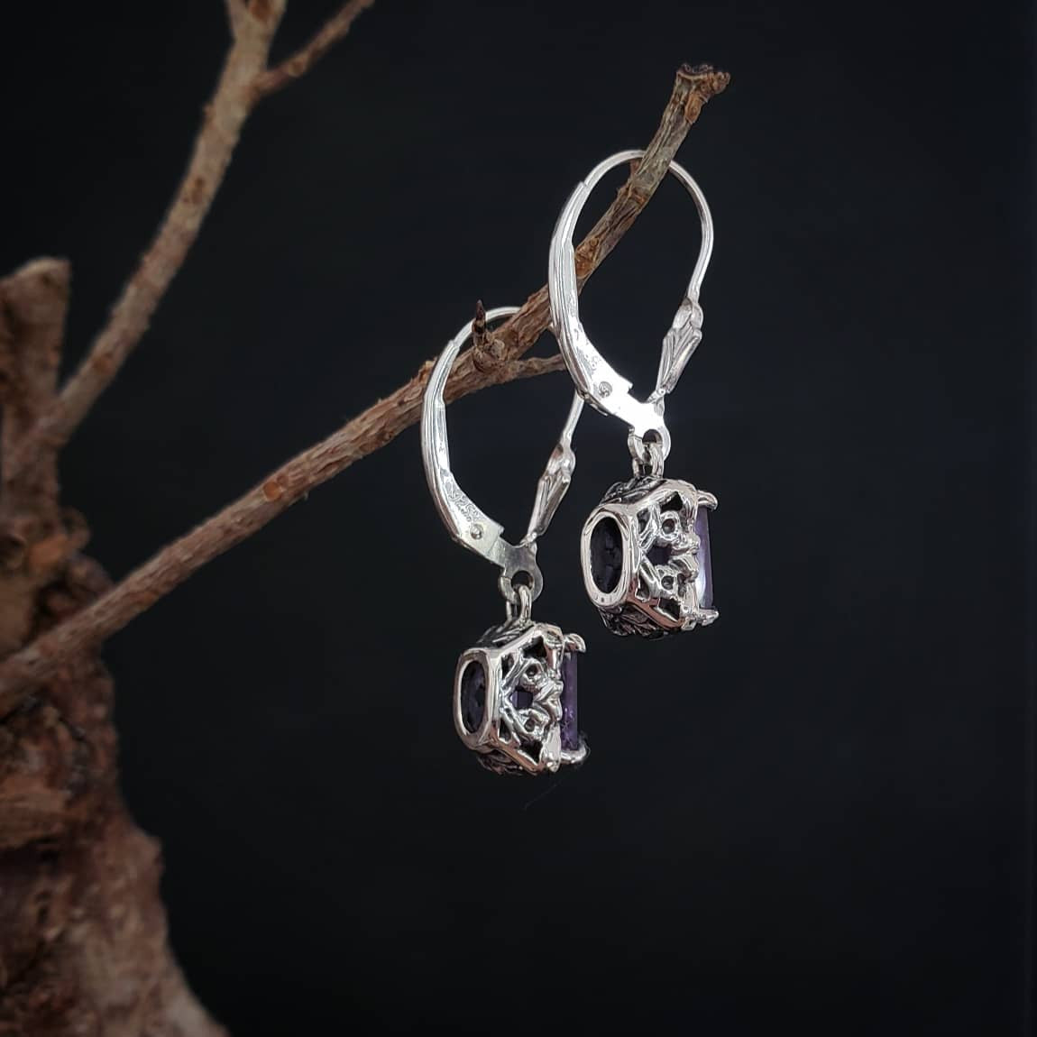 Kynareth Earrings with Amethyst