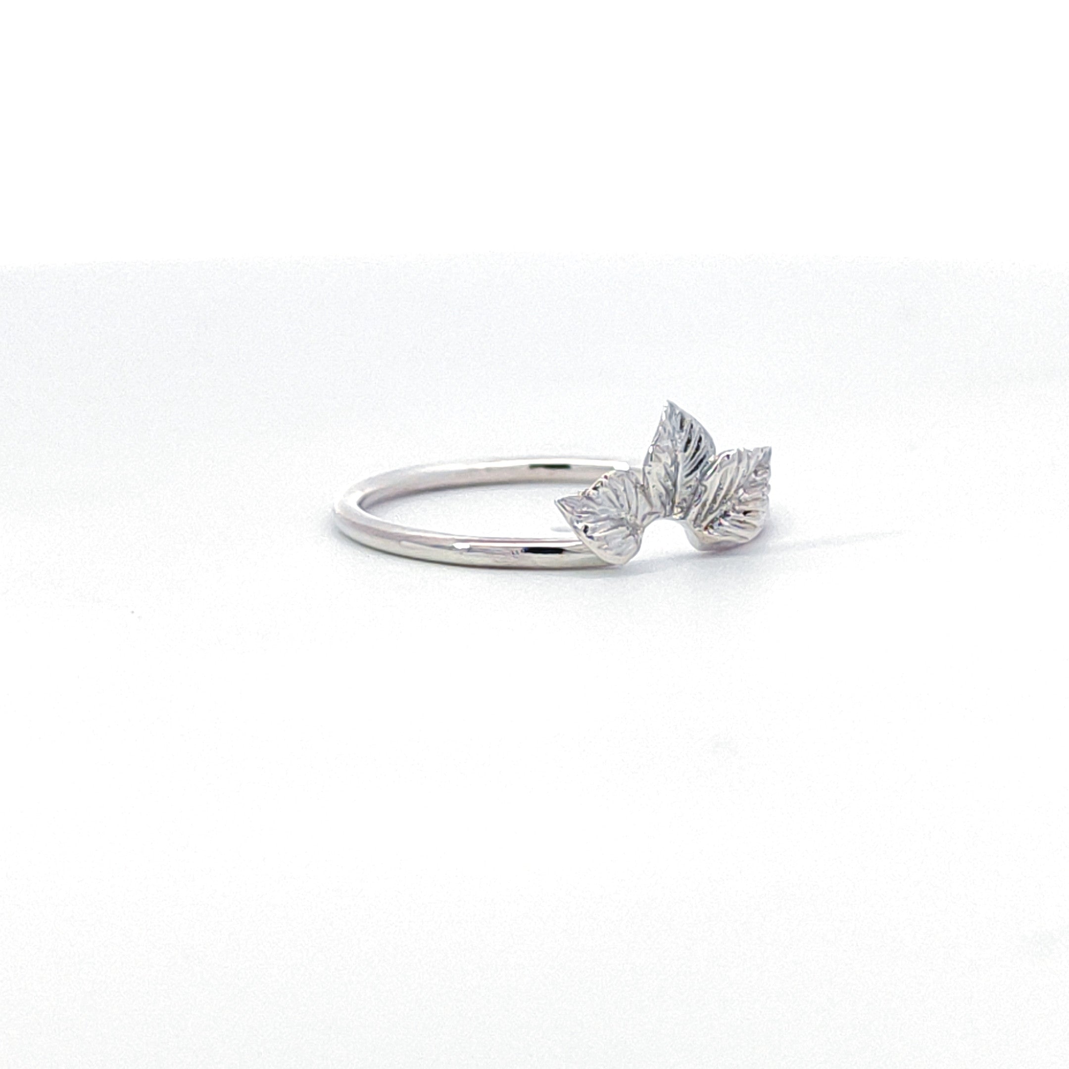 Leaf Trio Ring
