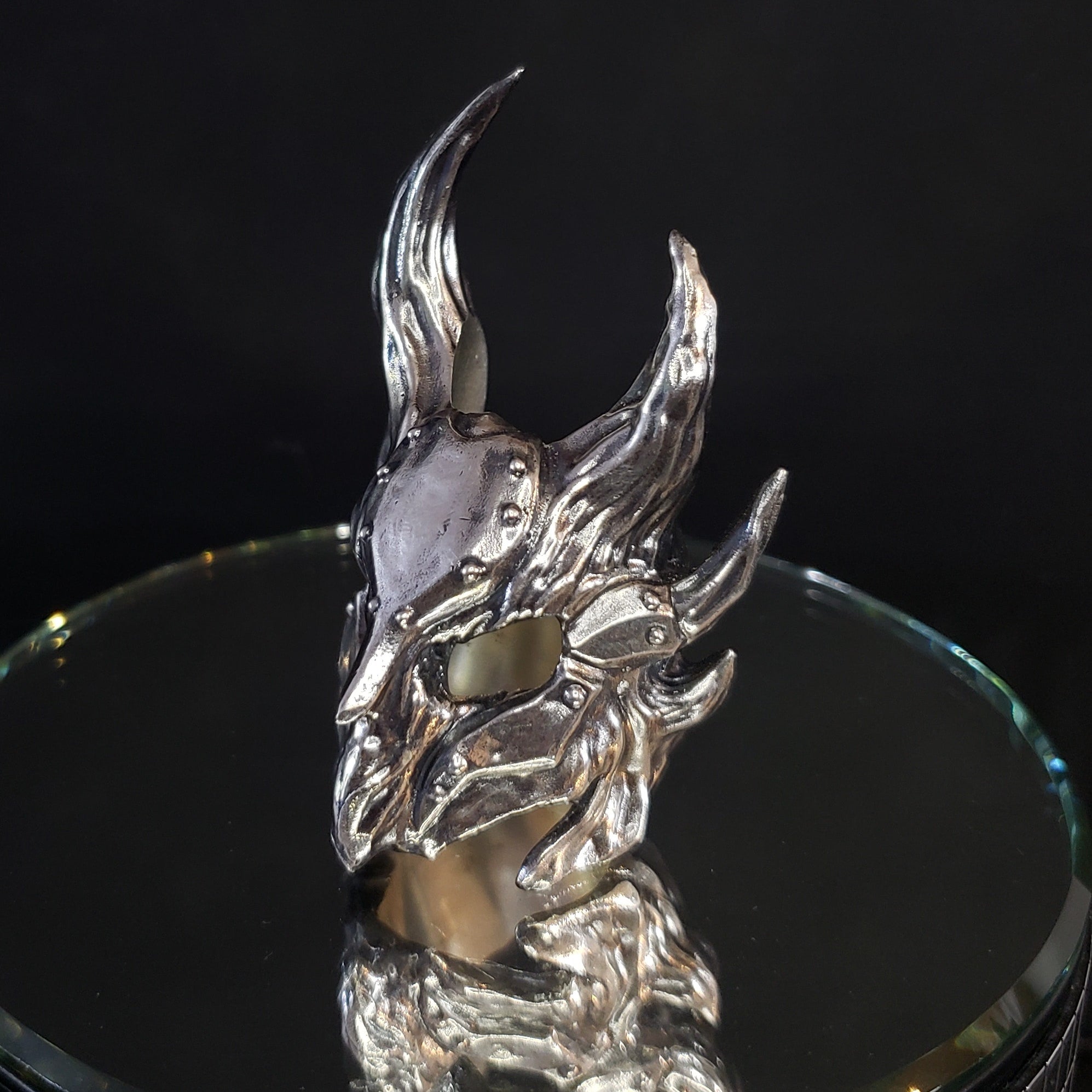 Deadric Helmet Ring