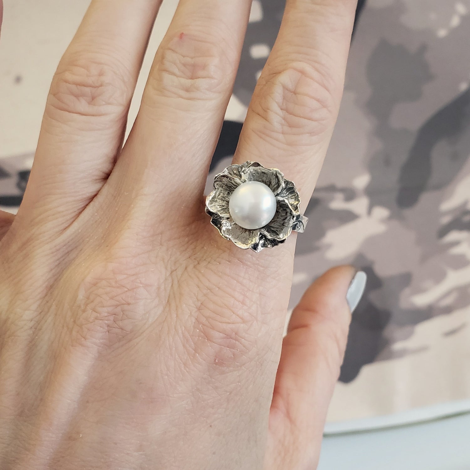 Flower Ring with Pearl