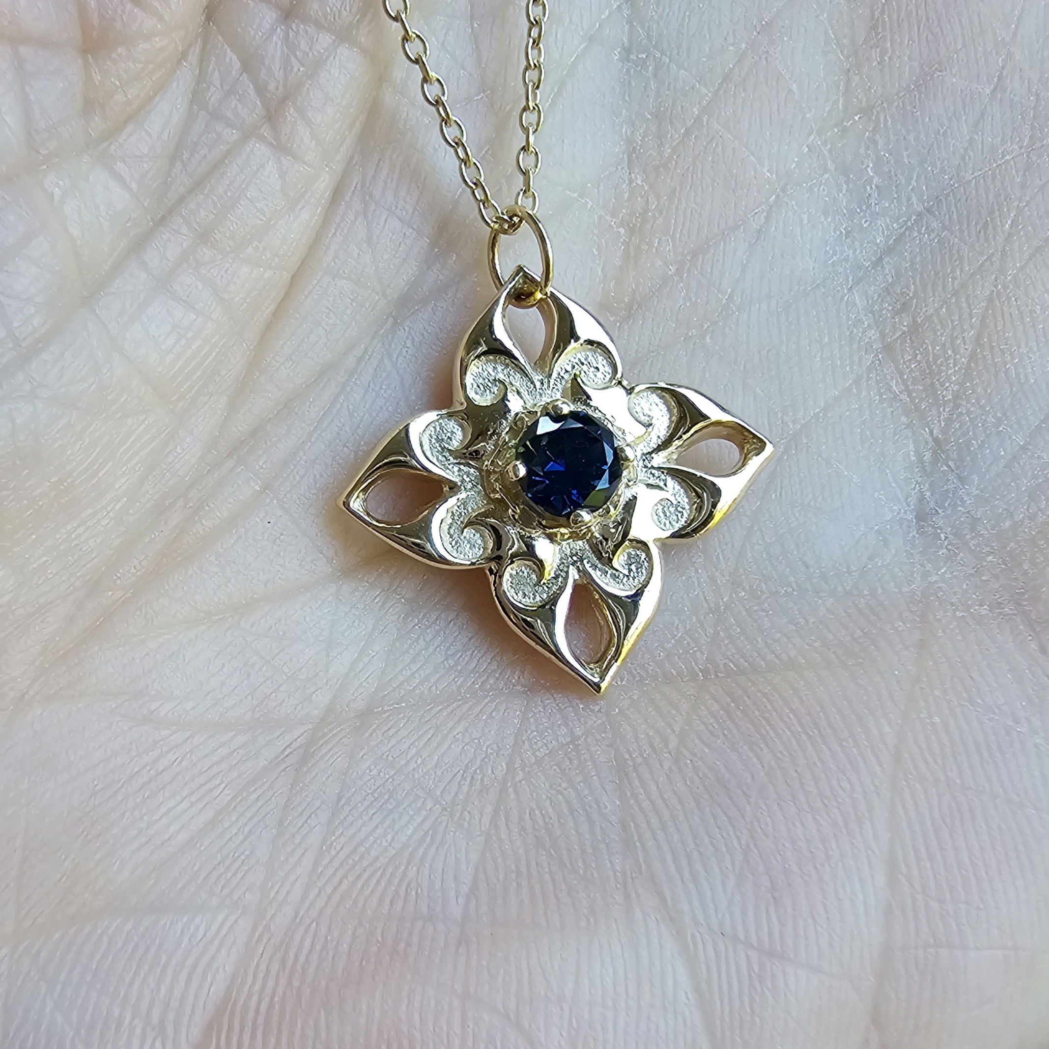 Petals Pendant with Sapphire