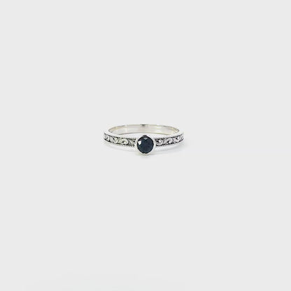 Nivenor ring with spinel