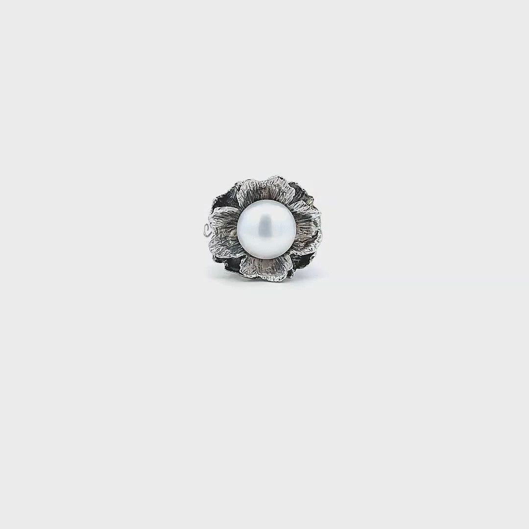 Flower Ring with Pearl