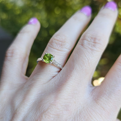 Lucida Ring with Peridot