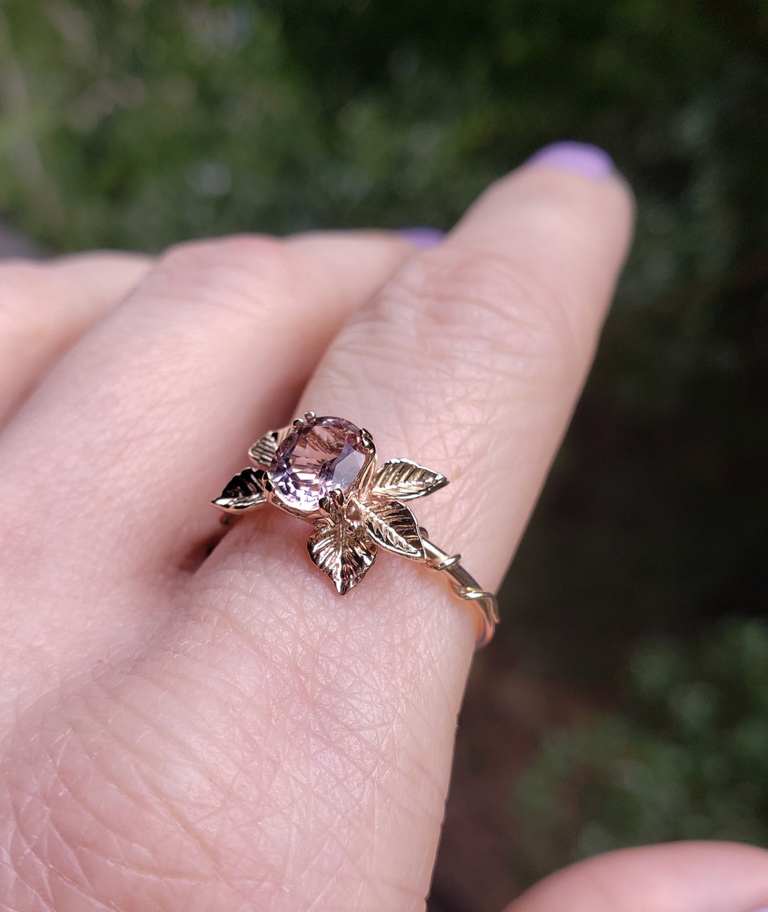 Leaf Ring with Morganite
