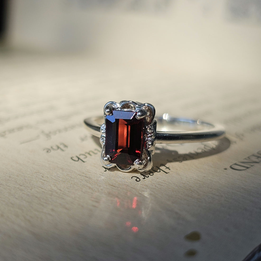 Kynareth Ring with Garnet