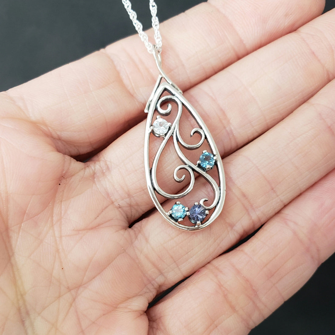 Aisling Filigree Pendant - Winter