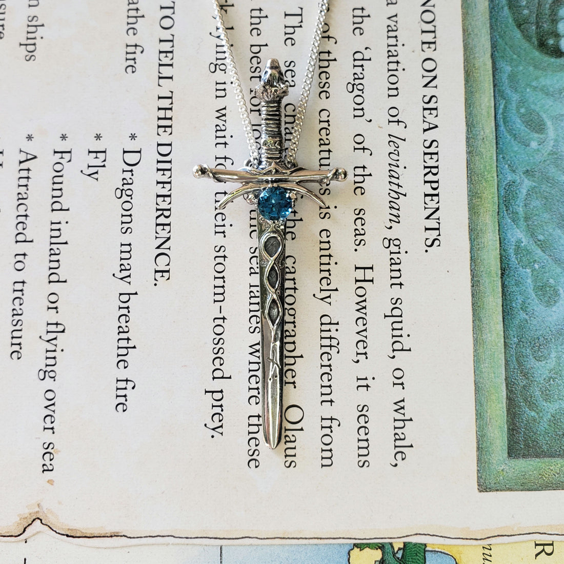 Runic Necklace of Magica