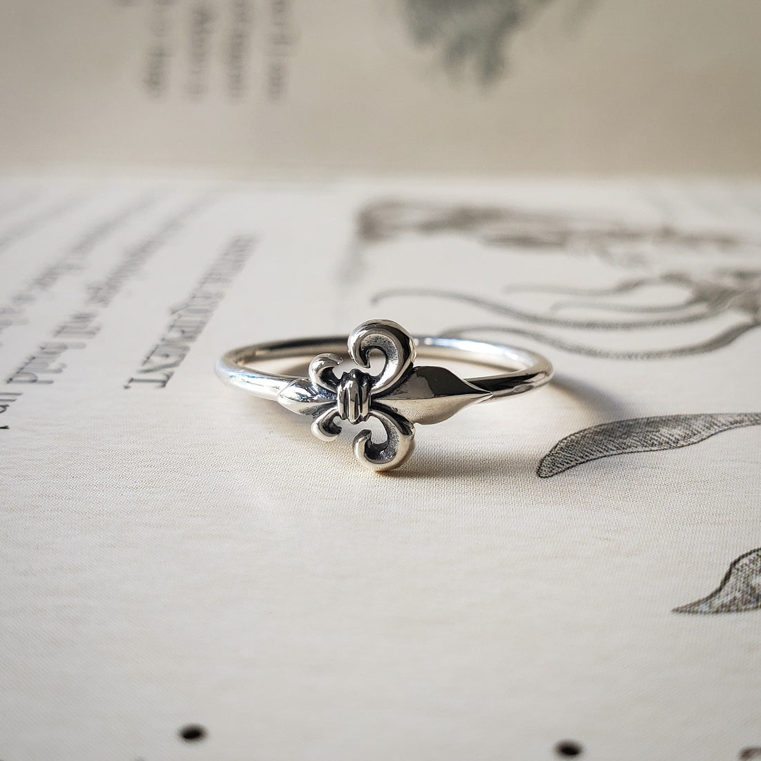 Temerian Lily Ring