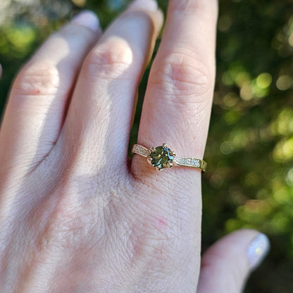 V-shaped Engagement Ring
