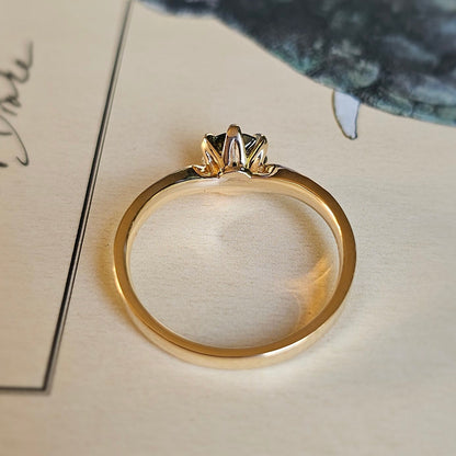 V-shaped Engagement Ring