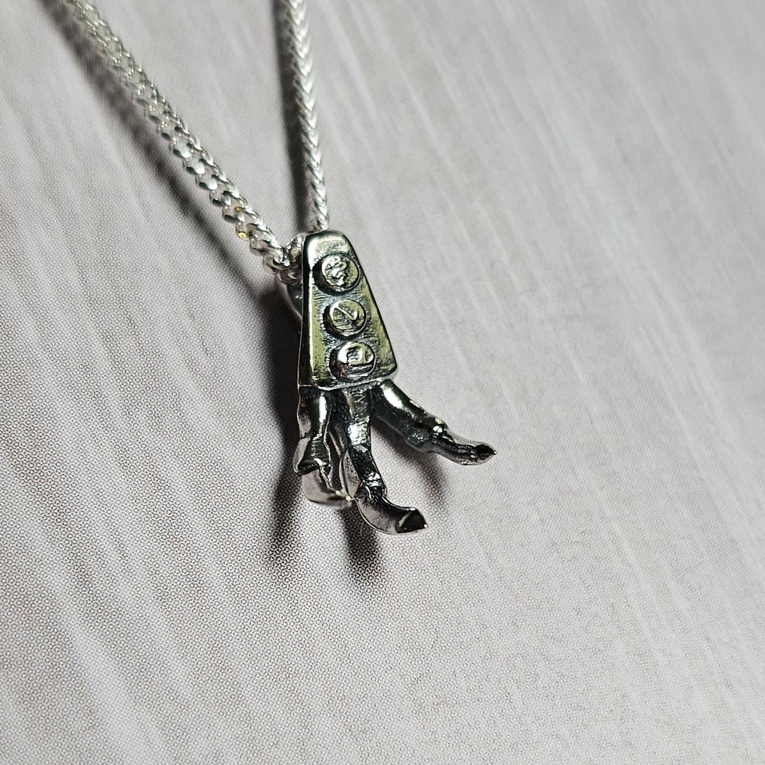 Claw Pendant