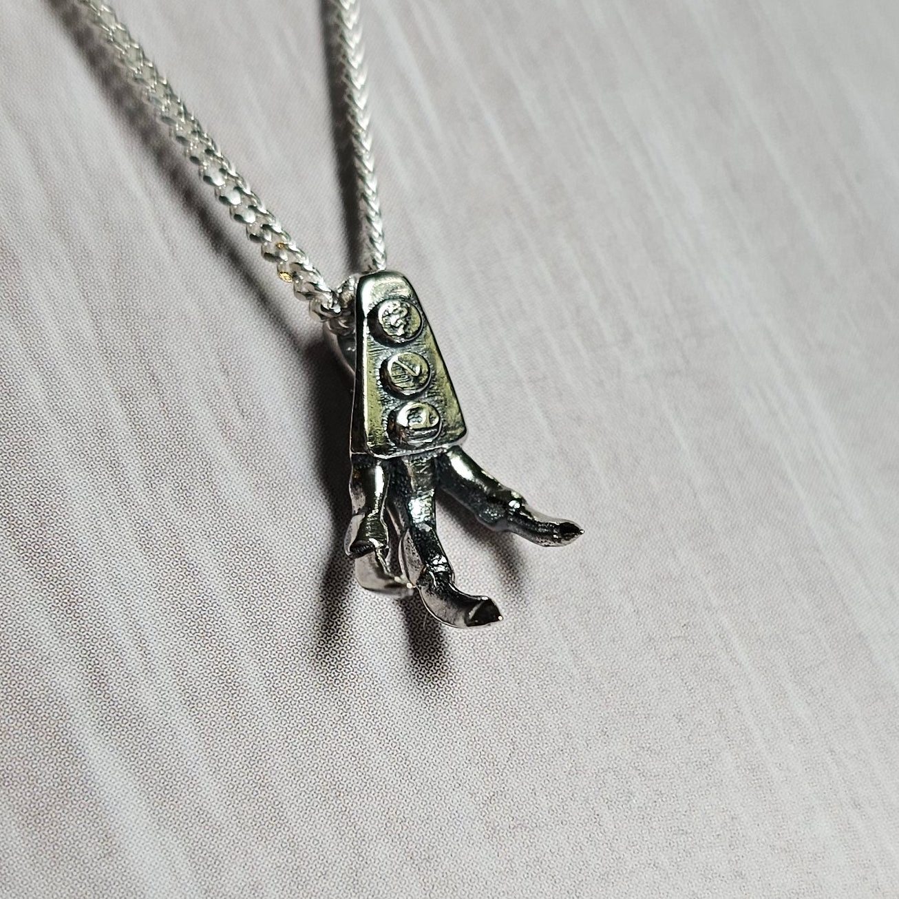 Claw Pendant